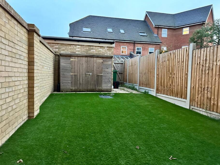 Serene Home Ideally Connected To Central London 布罗姆利 外观 照片