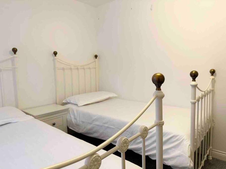 Serene Home Ideally Connected To Central London 布罗姆利 外观 照片