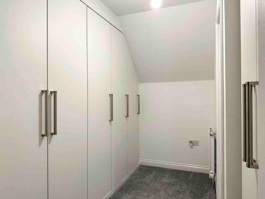 Serene Home Ideally Connected To Central London 布罗姆利 外观 照片