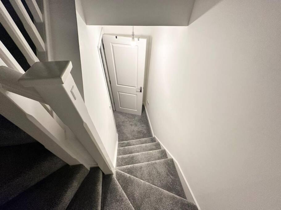 Serene Home Ideally Connected To Central London 布罗姆利 外观 照片